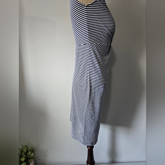 Love Moschino Navy and White Striped Lightweight Cotton VNeck Dress. Size 2 - Picture 3 of 9